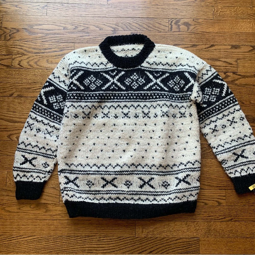 EUC Nordic Vintage VTG Hand-knit Thick Chunky Wool Sweater Sz M/L No flaws/label